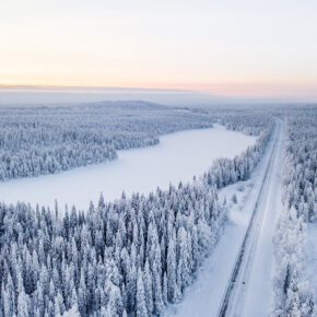 Winterurlaub in Finnland: 5 Tage Lappland mit Unterkunft & Flug ab 228€