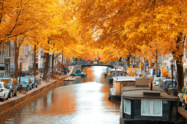 Niederlande Amsterdam Kanal Herbst