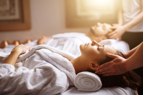 Wellness Paar Massage im Spa