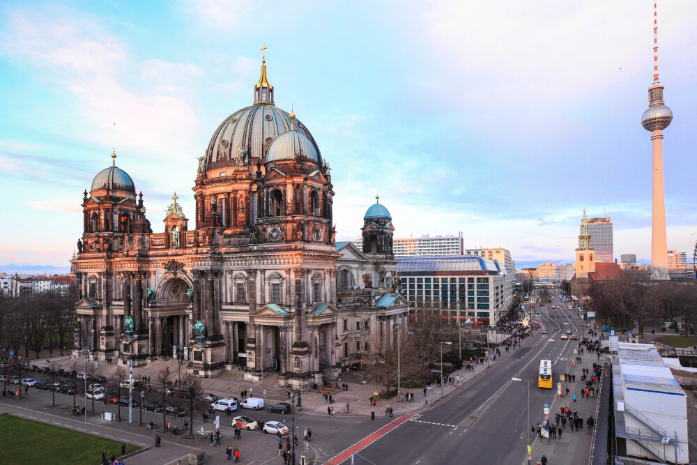 Berlin Fernsehturm Kathedrale