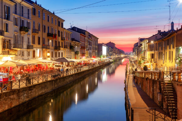 Italien Mailand Naviglio Grande Abend