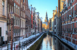Kurztrip nach Amsterdam: 3 Tage im tollen 4* Hotel inkl. Frühstück und Parkplatz nur 138€