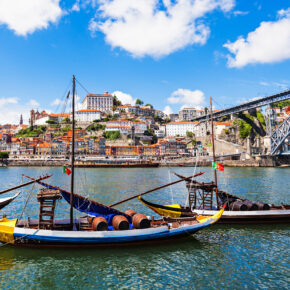 Kurztrip nach Portugal: 4 Tage Porto im TOP 4* Hotel mit Frühstück & Flug ab 256€