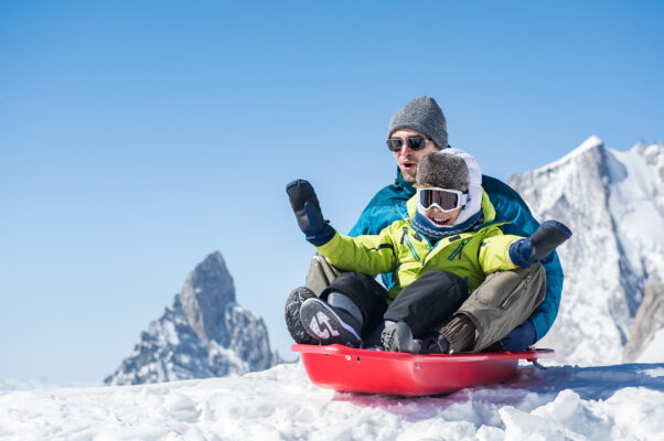 Schlitten fahren Schnee Rodeln