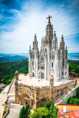 Spanien Barcelona Tibidabo weiß