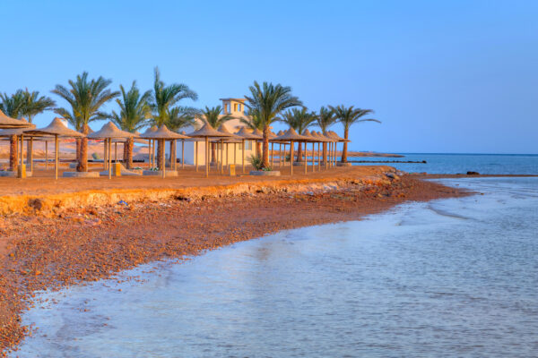 Ägypten Hurghada Haeuser Strand Palmen