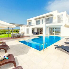 Griechenland mit Freunden: 8 Tage Kreta in Luxus-Villa mit Pool ab 146€ Griechenland mit Freunden: 8 Tage Kreta in Luxus-Villa mit Pool ab 146€