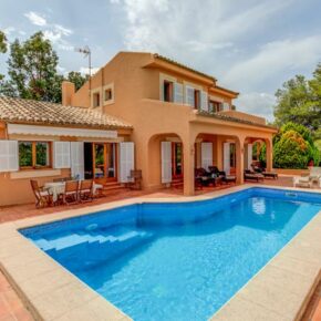 Mallorca mit Freunden: 8 Tage in Luxus-Villa mit privatem Pool für 119€