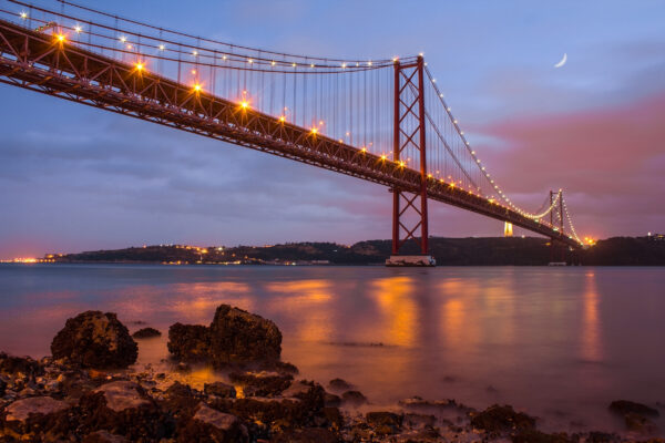 Portugal Lissabon Abril Bridge