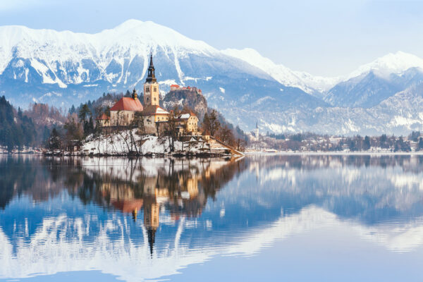 Slowenien Bled Spiegelung Schnee