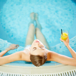 Sieben Welten Therme: 2 Tage im TOP 4.5* Hotel mit Halbpension & Eintritt ab 109€ Sieben Welten Therme: 2 Tage im TOP 4.5* Hotel mit Halbpension & Eintritt ab 109€