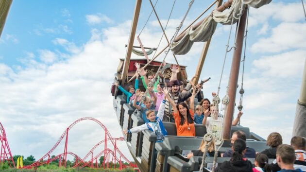 Schaukelschiff im Belantis Freizeitpark