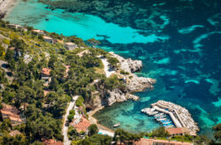 Westliche Mittelmeer Kreuzfahrt: 5 Tage auf der MSC Grandiosa inkl. Vollpension mit Flug  �...