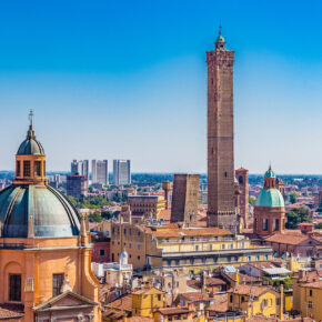 Frühlingsgefühle: Flüge nach Bologna für unglaubliche 5€ Frühlingsgefühle: Flüge nach Bologna für unglaubliche 5€