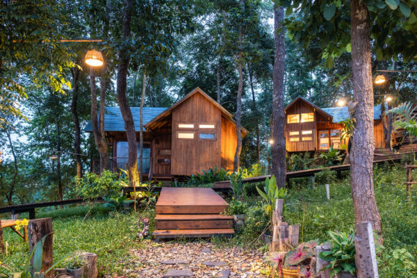 Thailand Holzhütte Regenwald