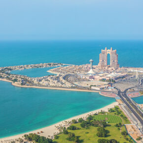 Abu Dhabi: 7 Tage im TOP 4* Hotel mit Frühstück, Flug, Transfer & Zug nur 454€