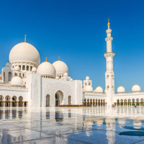 Abu Dhabi: 7 Tage im 5* Hotel mit Frühstück, Flug, Transfer & Zug für 265€