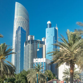 Abu Dhabi: 7 Tage mit TOP 4* Hotel, Frühstück, Flug & Transfer nur 698€