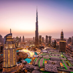 Ab nach Dubai: 5 Tage im TOP 4* Hotel mit Frühstück, Direktflug, Transfer & Zug nur 665€