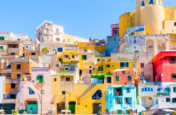 La bella Napoli: 5 Tage Neapel in guter Unterkunft mit Frühstück & Flug nur 180€