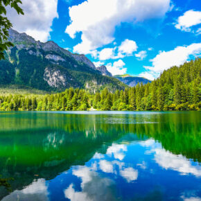 Wochenende am Pragser Wildsee: 3 Tage in Südtirol im TOP 3* Hotel inkl. Halbpension für 139€ Wochenende am Pragser Wildsee: 3 Tage in Südtirol im TOP 3* Hotel inkl. Halbpension für 139€