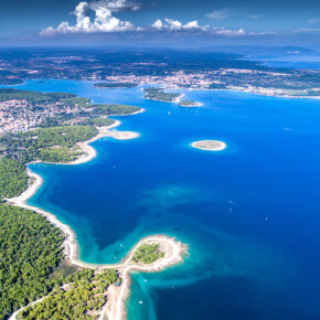 Mit dem Segelboot die Küste Kroatiens entdecken: 8 Tage mit Halbpension ab 379€