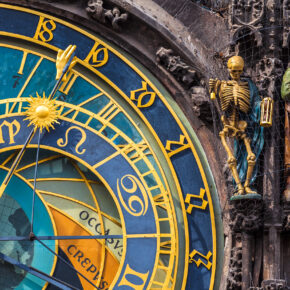 Tschechien Prag Rathausuhr