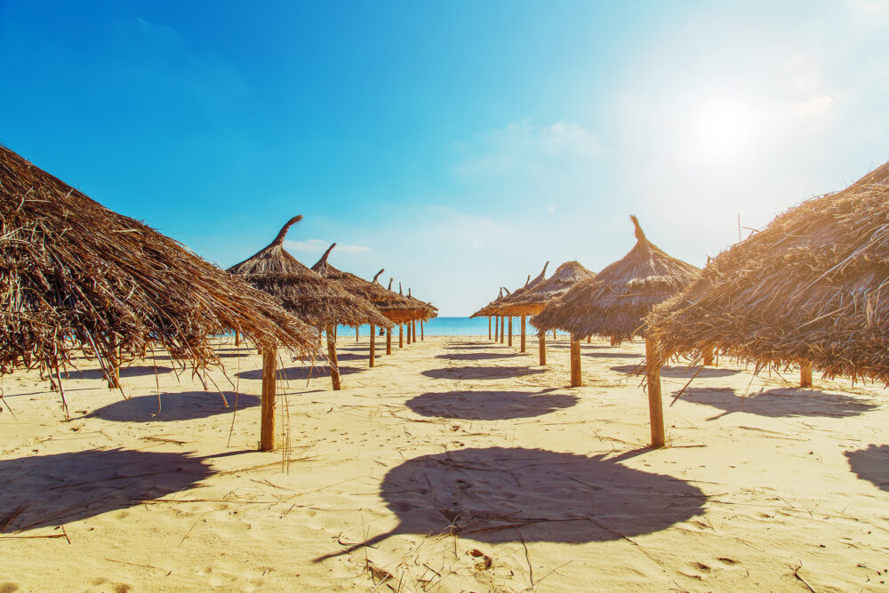 Tunesien Stroh Schirme Strand