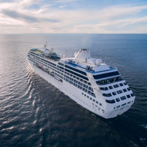 Kreuzfahrt Schiff Sonne oben
