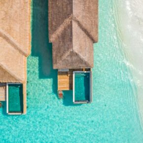 Luxus pur: 10 Tage Malediven in TOP 5* Wasser-Villa mit All Inclusive Soft, Flug & Transfer für 2.791€ Luxus pur: 10 Tage Malediven in TOP 5* Wasser-Villa mit All Inclusive Soft, Flug & Transfer für 2.791€