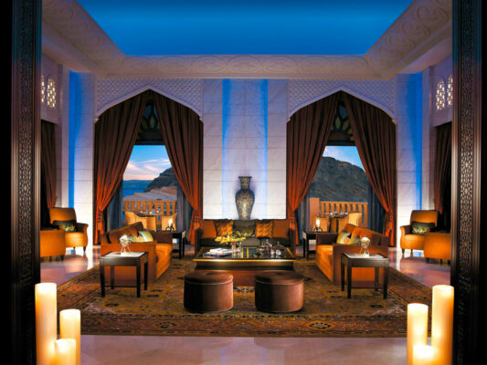 Shangri-La Al Husan Resort Lounge