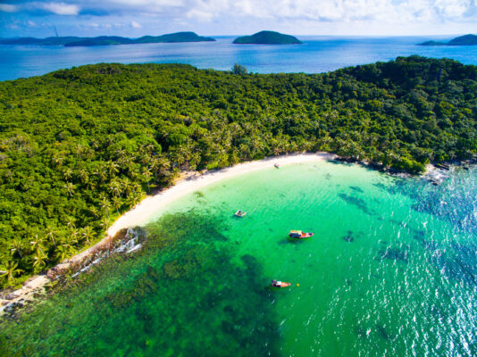 Vietnam May Rut Island