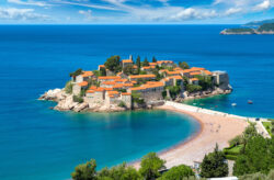 Montenegro: 6 Tage im TOP 4* Hotel inkl. Frühstück & Flug nur 311€