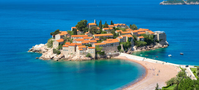 Montenegro: 6 Tage im TOP 4* Hotel inkl. Frühstück & Flug nur 311€