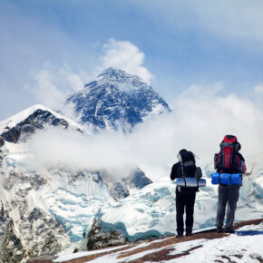 Nepal Trekking: Die beliebtesten Routen & Touren