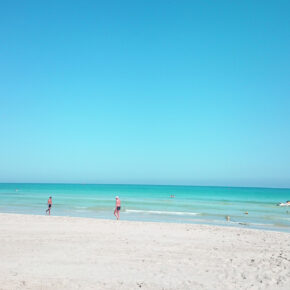 Sonne & Strand in Tunesien: 8 Tage im Hochsommer inkl. 4* Hotel, All Inclusive, Flug & Transfer nur 443€