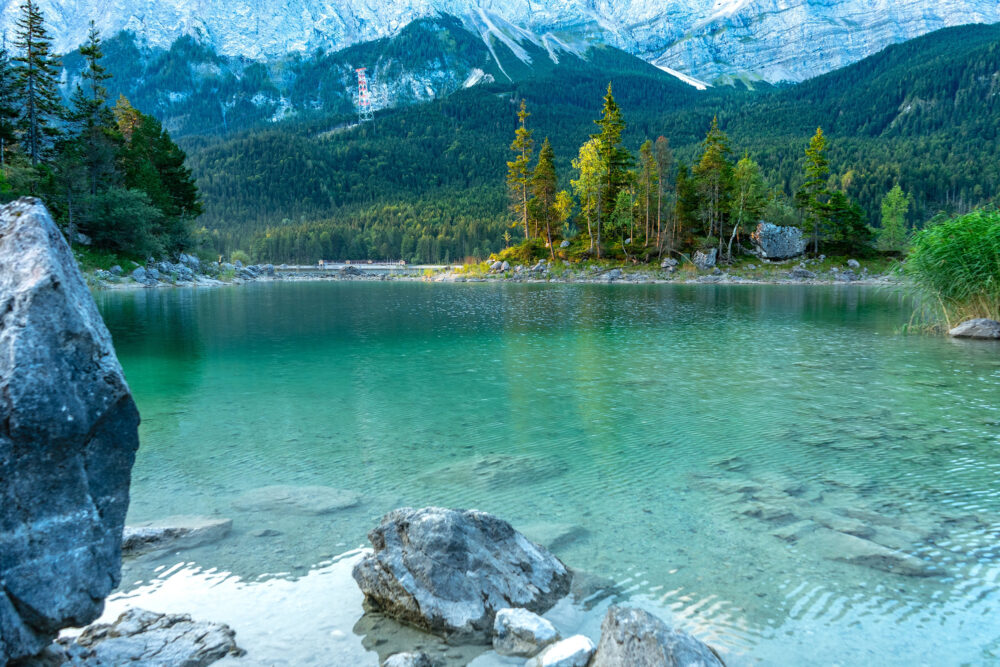 Deutschland Bayern Eibsee Steine