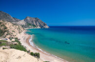 Los nach Kos: 6 Tage ins 3* Pantheon Hotel mit Flug, Transfer & Zug nur 376€