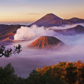 Indonesien Java Mount Bromo Nebel