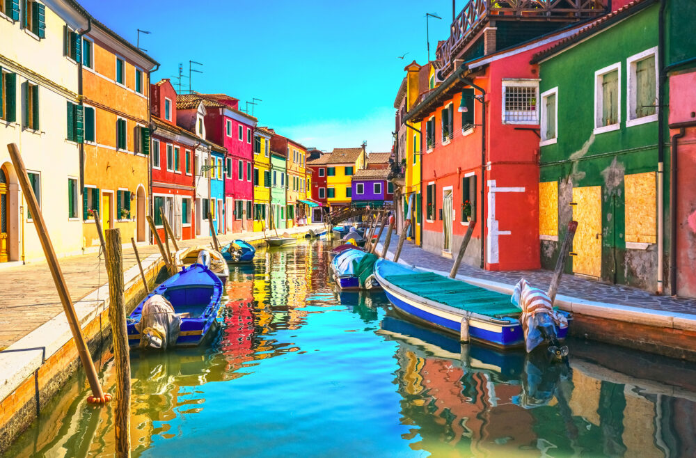 Italien Venedig Burano Island Canal bunt