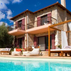 Griechenland Luxus: 8 Tage Ferienvilla auf Lefkada mit Pool & Meerblick ab 198€ p.P. Griechenland Luxus: 8 Tage Ferienvilla auf Lefkada mit Pool & Meerblick ab 198€ p.P.
