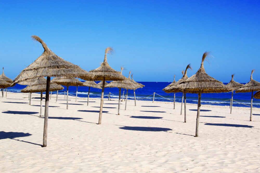 Tunesien Sousse Strand Schatten