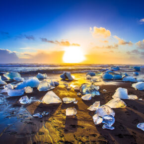 Faszinierendes Island: 4 Tage mit 4* Hotel, Frühstück, Game of Thrones- & Nordlichter-Tour nur 597€