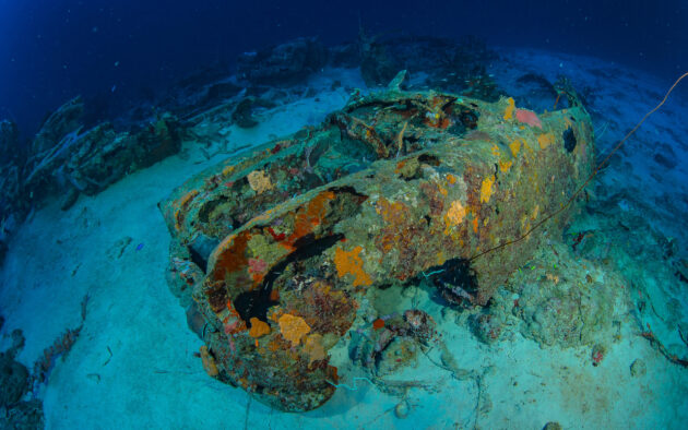 Curacao Tauchen Car Pile