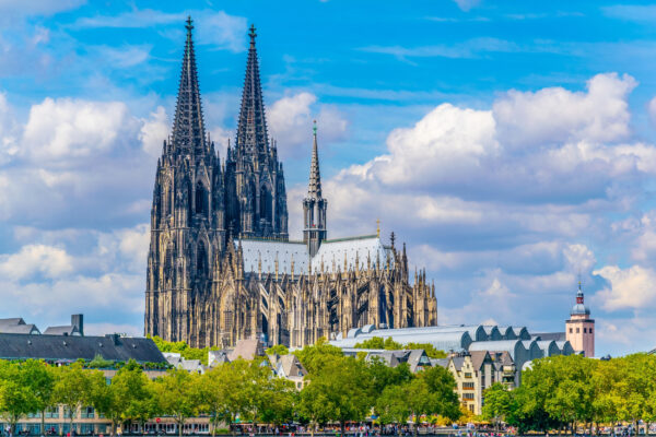 Deutschland Köln Dom von weitem