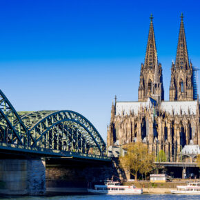 Kurztrip nach Köln: 2 Tage übers Wochenende im zentralen TOP 4* Hotel mit Frühstück nur 67 €