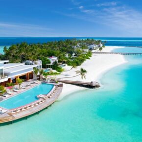 Luxus auf den Malediven: 10 Tage in privater TOP 5* Villa mit Pool mit Frühstück , Flug & Transfer für 4705€