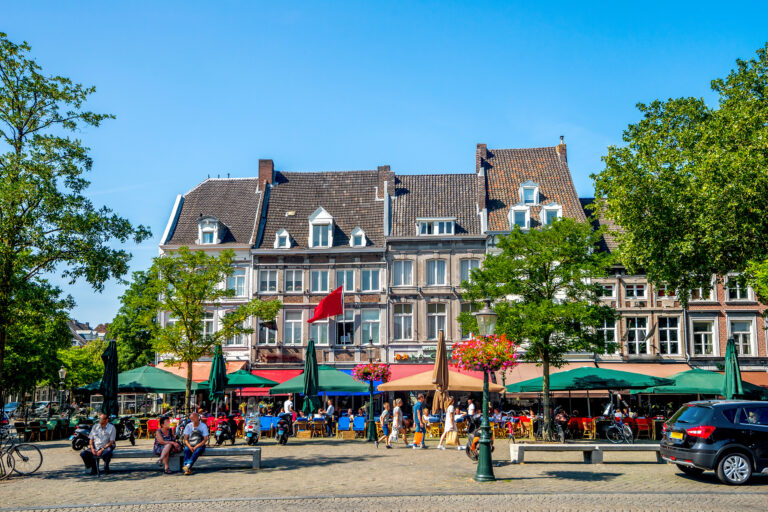 Maastricht an einem Tag: Tipps für die schönsten Sehenswürdigkeiten, Restaurants & Shopping