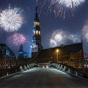 Party Time: 3 Tage über Silvester nach Hamburg im zentralen 4* Hotel mit Frühstück & Silvesterdinner nur 159€ Party Time: 3 Tage über Silvester nach Hamburg im zentralen 4* Hotel mit Frühstück & Silvesterdinner nur 159€