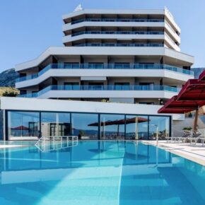 Langes Wochenende in Kroatien: 4 Tage im TOP 4* AWARD Hotel inkl. HP ab 148€